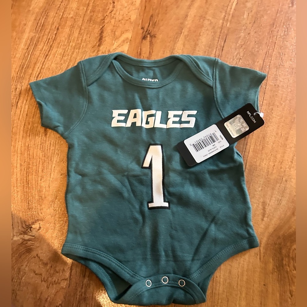 Eagles hurts baby onesie